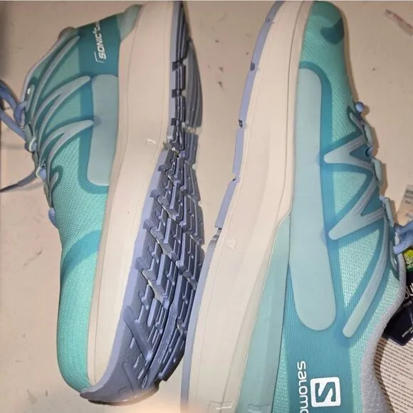 Salomon Running Shoes   Confidence Blue  USA 10.5 Hiking  NWT