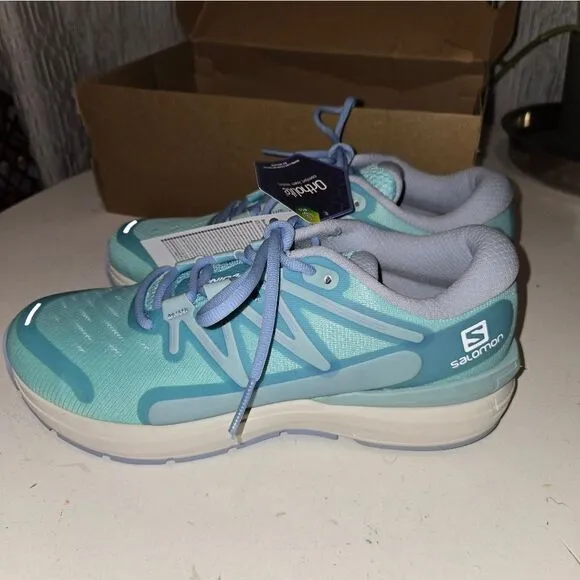 Salomon Running Shoes   Confidence Blue  USA 10.5 Hiking  NWT