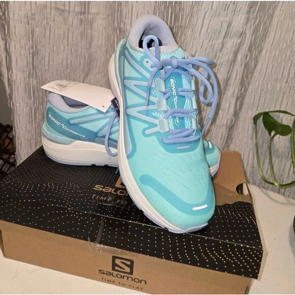 Salomon Running Shoes   Confidence Blue  USA 10.5 Hiking  NWT