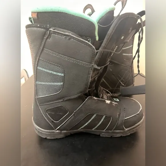 Salomon Scarlet Snowboard Boots Womens Size 7 Black Blue Outdoor Winter