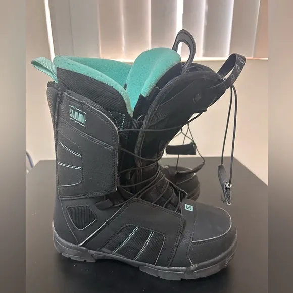Salomon Scarlet Snowboard Boots Womens Size 7 Black Blue Outdoor Winter