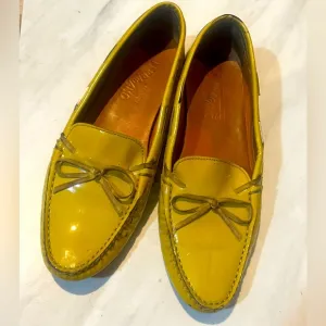 Salvatore Ferragamo stylish yellow patent leather driving shoes SZ 8.5