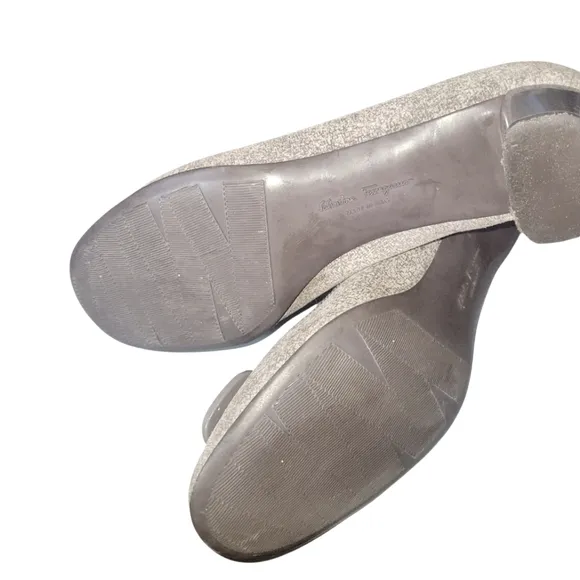 Salvatore Ferragamo Women's Vintage Suede Elegant Gray Women's Block Heels Sz 9