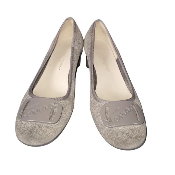 Salvatore Ferragamo Women's Vintage Suede Elegant Gray Women's Block Heels Sz 9