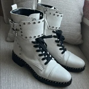 Sam Edelman Jennifer leather White and Black moto combat  size 7.5