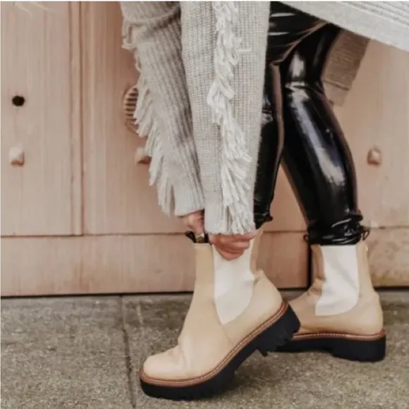 SAM EDELMAN Laguna chelsea pull on Boots waterproof size US 10 40