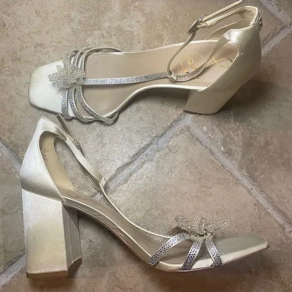 Sam Edelman Women's Cream‎ Block Heel Sandals