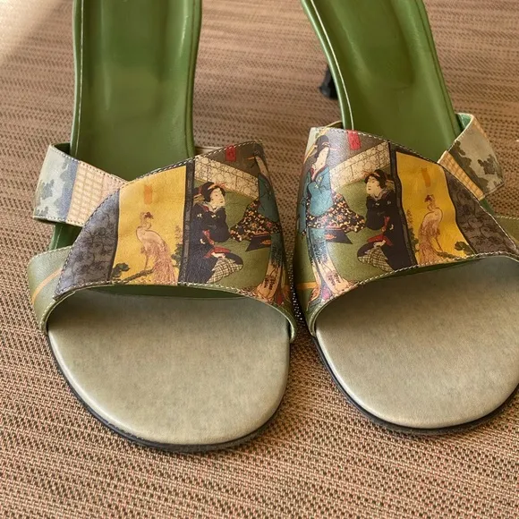 Sandals, 10 M, Jcon