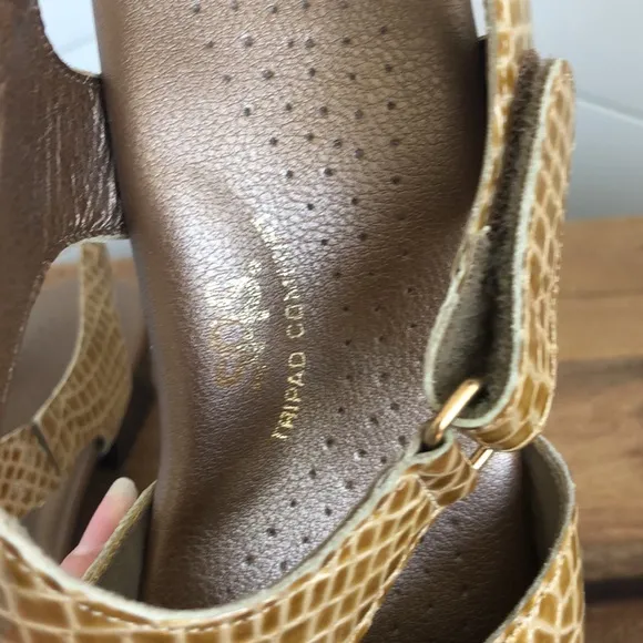 SAS Suntimer Croc Embossed Sandals