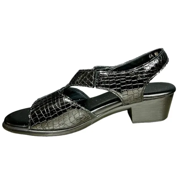 SAS Tripad Comfort Black Leather Sandals, Size 6
