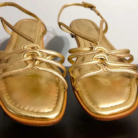 Schutz Octavia Gold Metallic Leather Strappy Flat Slingback Sandals, size 10.