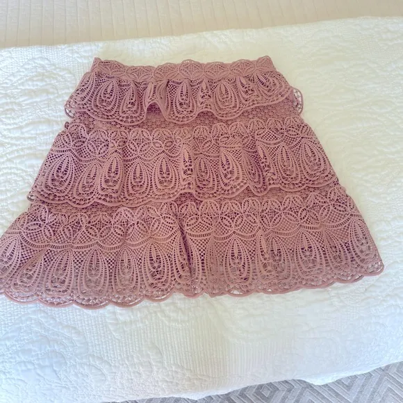 Self Portrait Pink Lace Guipure Mini Zip Up Skirt size US6 UK10.