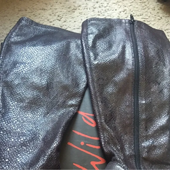 Sexy Wild Pair faux snake skin zip up wedge boots
