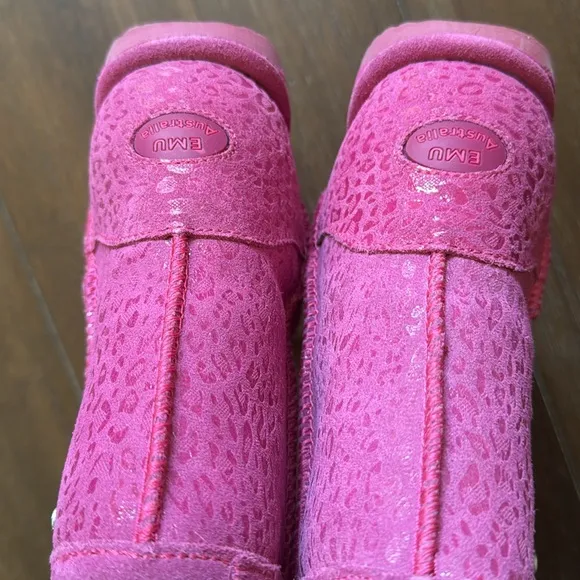 Size 11 EMU Australia leopard brumby berry rogue water proof suede wool boots