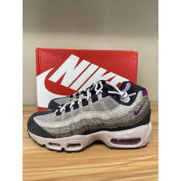 Size 7 - Nike Air Max 95 Viotech W
