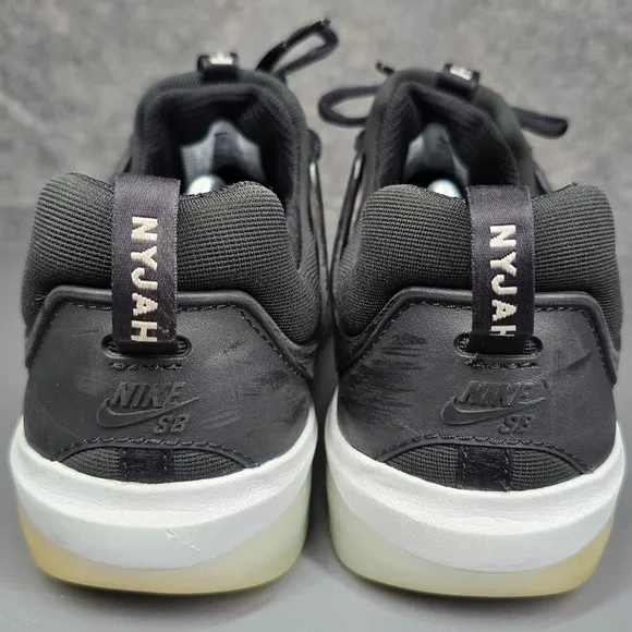 Size 8 - Nike Zoom‎ Nyjah 3 SB Mens Running Shoes Black White Skate Sneakers