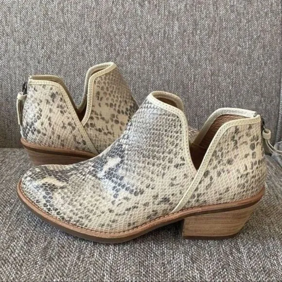 Sofft Abena Black Cream Leather Snake PrintConfort Ankle Boots Women's Size 6