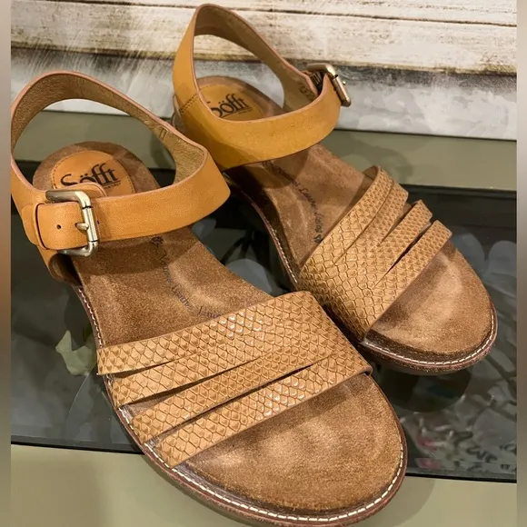 Sofft Brinda  Tan Leather Comfortable Ankle Strap Sandal’s Women’s Size 8