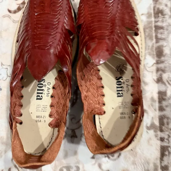 Sofia artesanal handmade in Mexico by artisan women all leather sandals in Sz 8