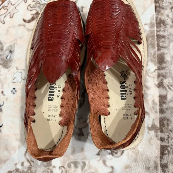 Sofia artesanal handmade in Mexico by artisan women all leather sandals in Sz 8