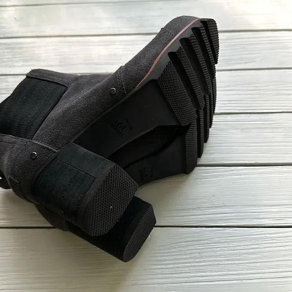 Sorel Adington Chelsea Boot Grey size 6