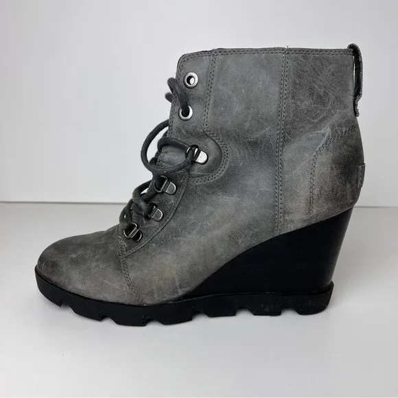 Sorel Boots Women's 10 Joan Uptown Wedge Bootie Ankle Gray Lace Up Walking