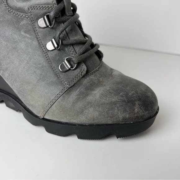Sorel Boots Women's 10 Joan Uptown Wedge Bootie Ankle Gray Lace Up Walking