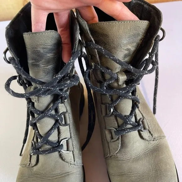 Sorel Boots Womens 10 Phoenix Combat Green Leather Waterproof Short‎ Lace Moto