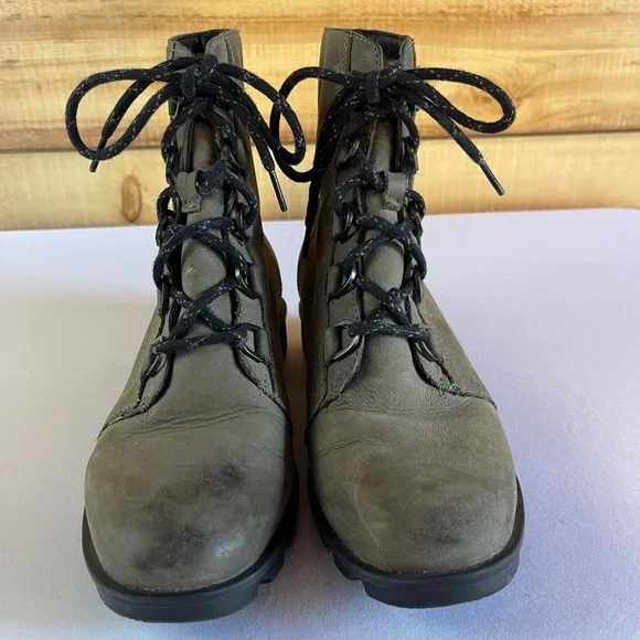 Sorel Boots Womens 10 Phoenix Combat Green Leather Waterproof Short‎ Lace Moto