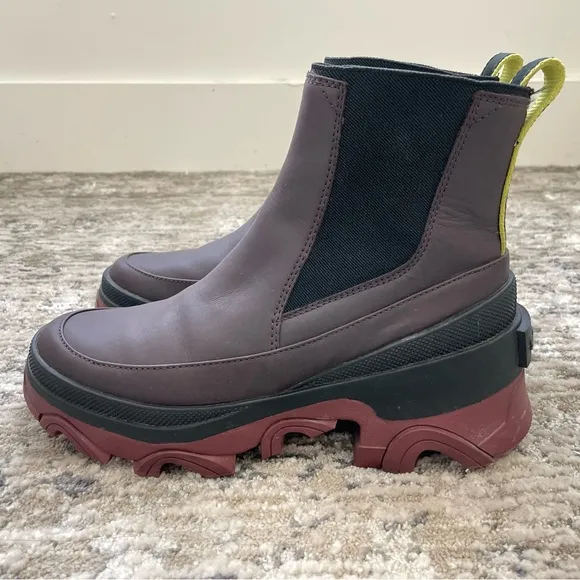 Sorel Brex Heel Chelsea Waterproof Boots Burgundy Size US 6 Women Lugged