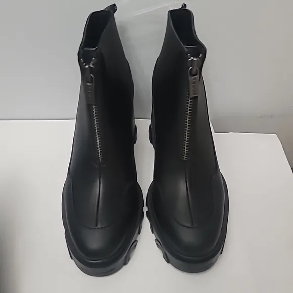 SOREL Brex  Heel Zip Boots