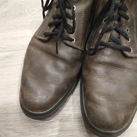 Sorel Brown Leather Waterproof Boots. Size 11.5