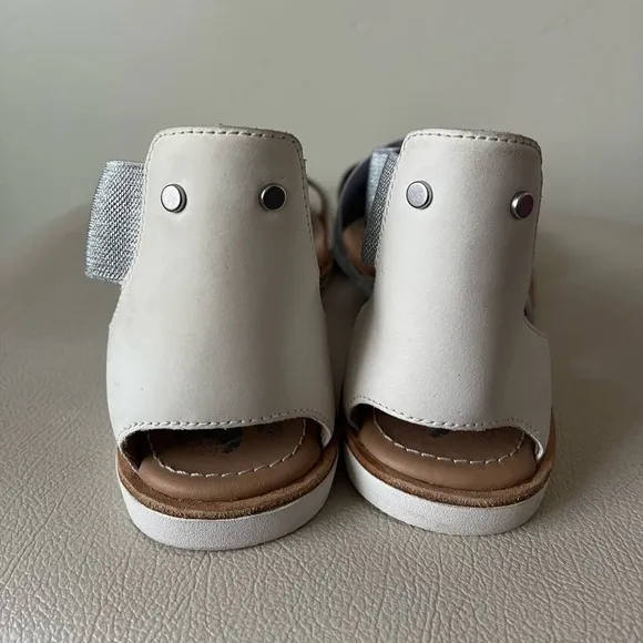 Sorel Ella Women’s Silver Leather Strappy Flat Sandals Size 10.5