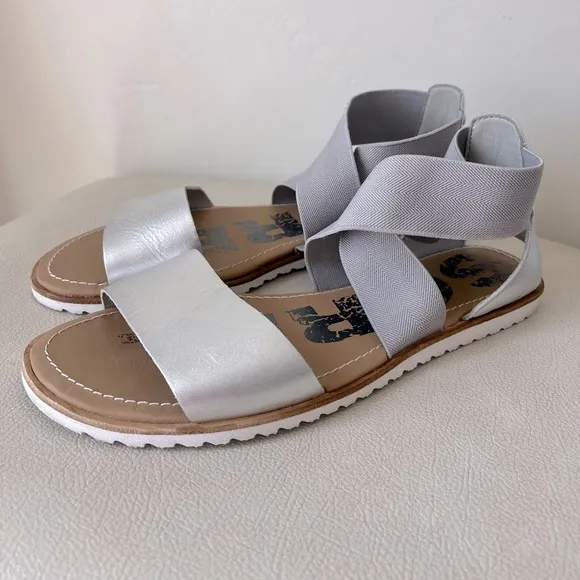 Sorel Ella Women’s Silver Leather Strappy Flat Sandals Size 10.5
