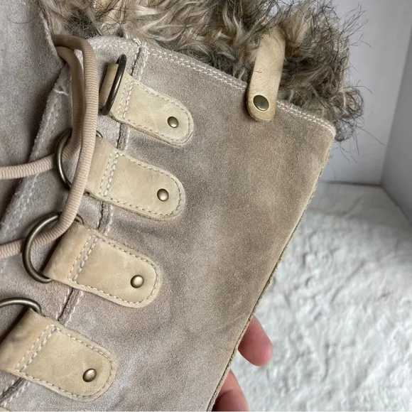 SOREL EUC JOAN OF ARCTIC Winter Snow Boots women Size 11 Color Cream