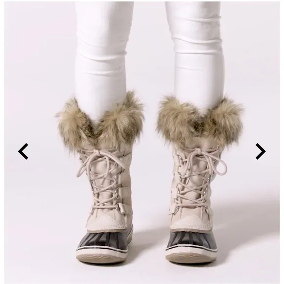 SOREL EUC JOAN OF ARCTIC Winter Snow Boots women Size 11 Color Cream