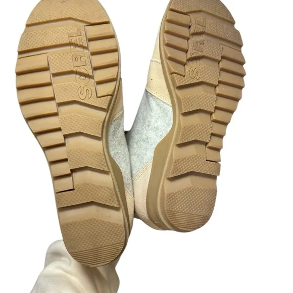 Sorel Evie Ankle Lace Boots - Ceramic Natural