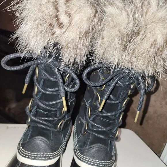SOREL JOAN OF ARCTIC 8.5 Tall Lace Up Leather Outdoor Faux Fur Trim Duck Boots