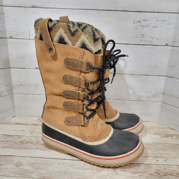 Sorel Joan of Arctic Knit II Winter Boots in Brown Size 6.5