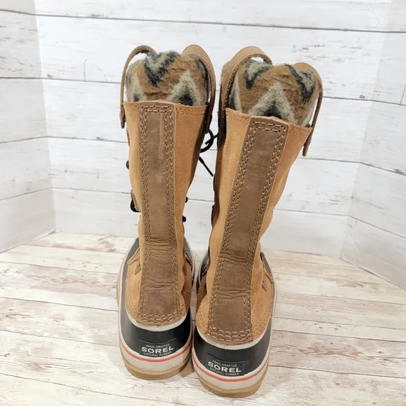 Sorel Joan of Arctic Knit II Winter Boots in Brown Size 6.5