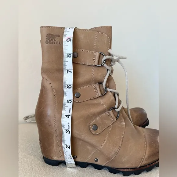 SOREL Joan of Arctic Lace up Wedge Ash Brown Leather Waterproof Boots