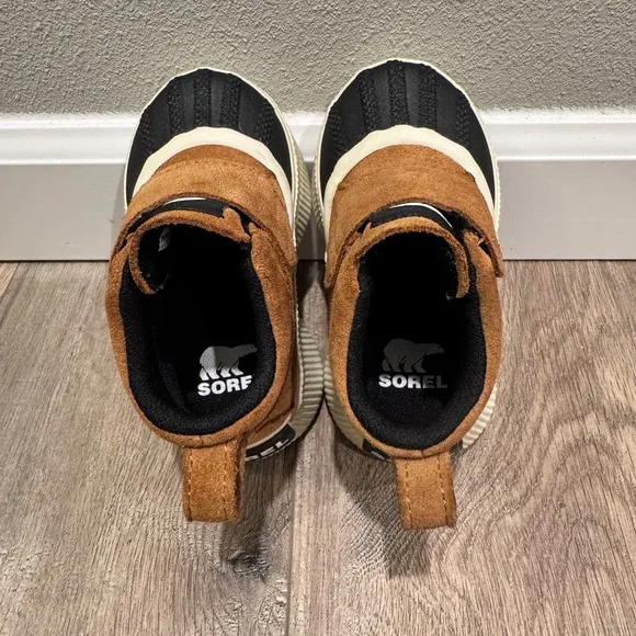Sorel Kids Shoes in Brown and Black