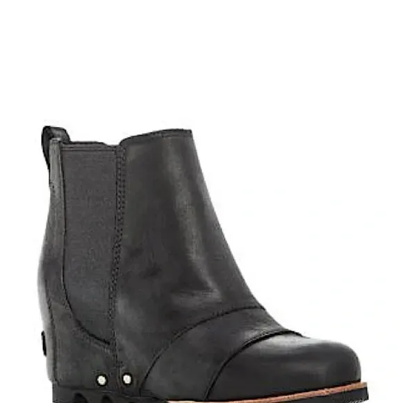 Sorel Lea Black Waterproof Leather Chelsea Hidden Wedge Short Boots Women's Sz 9