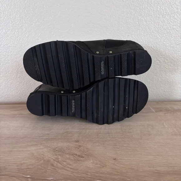 Sorel Lea Wedge Black Leather Waterproof Booties Size 9