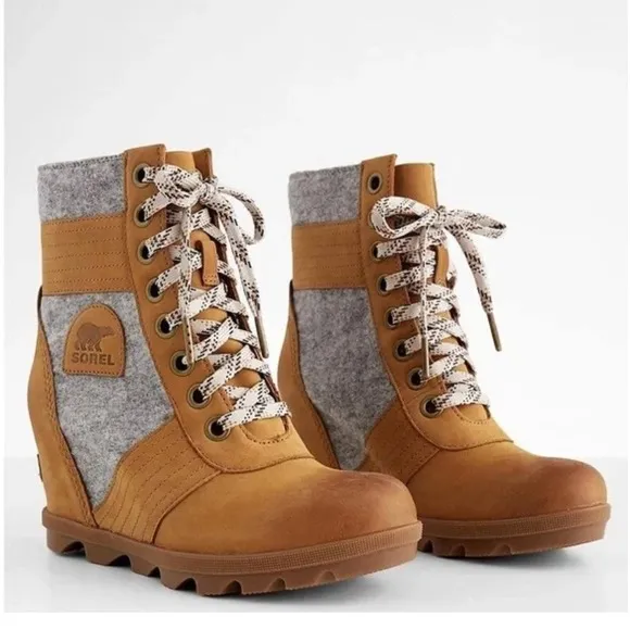 Sorel Lexie Wedge 10.5 Felt Camel Brown‎ Leather Lace Up Boot Waterproof