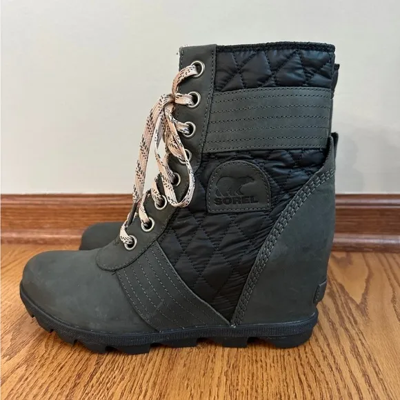 Sorel Lexie Wedge Boots Womens Size 10