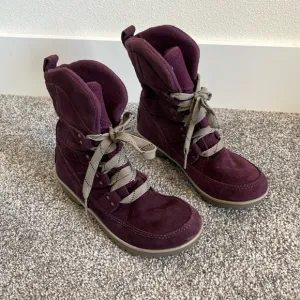 Sorel Meadow Lace Suede Waterproof Leather Boot size 5.5