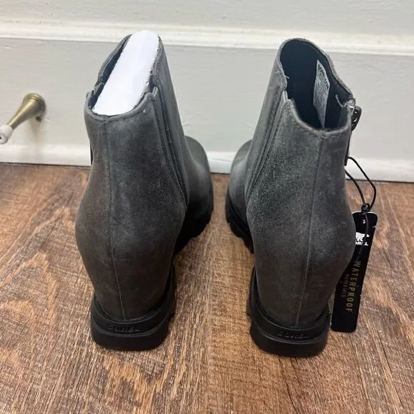 Sorel Quarry/Black Woman’s Joan of Arctic Leather Waterproof Wedge III Zip Boots