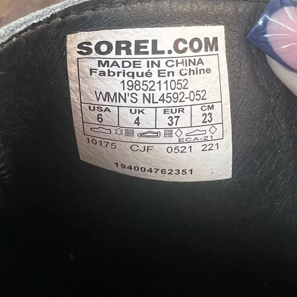 Sorel Quarry/Black Woman’s Joan of Arctic Leather Waterproof Wedge III Zip Boots