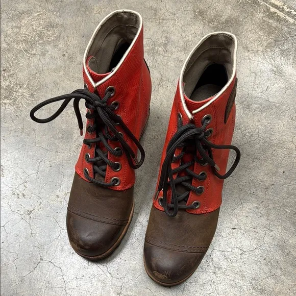 Sorel Red and Brown Lace Up Boots with Wedge Sole